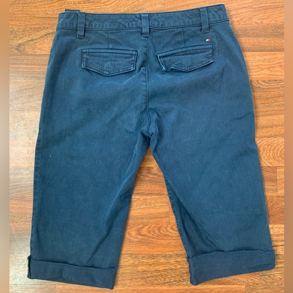 Tommy Hilfiger crop Capri pants or long shorts size 4 dark navy blue EUC! - Picture 5 of 7